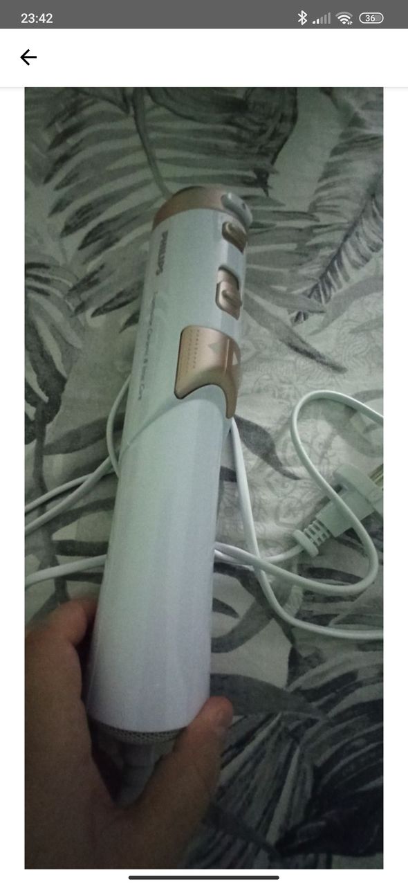 Продам новый фен-расчесу
