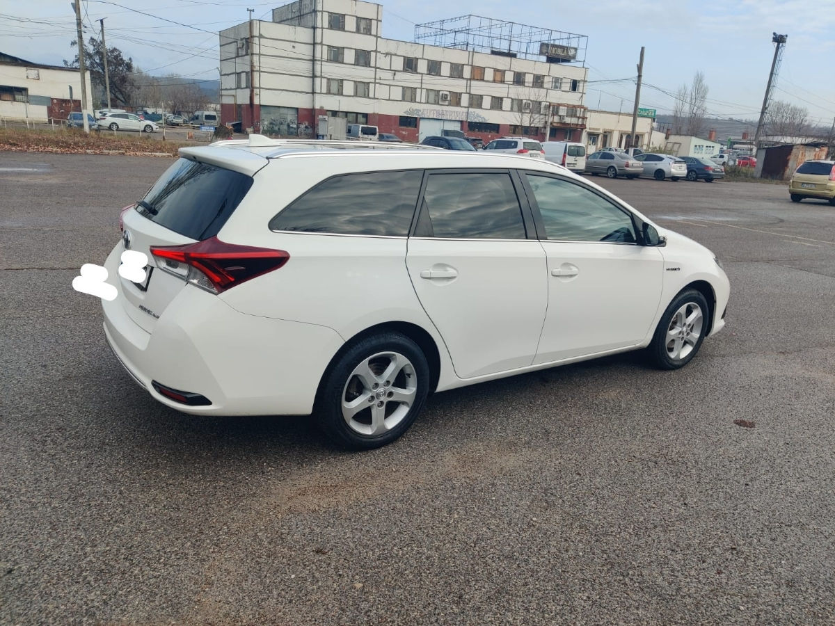 Toyota Auris foto 2