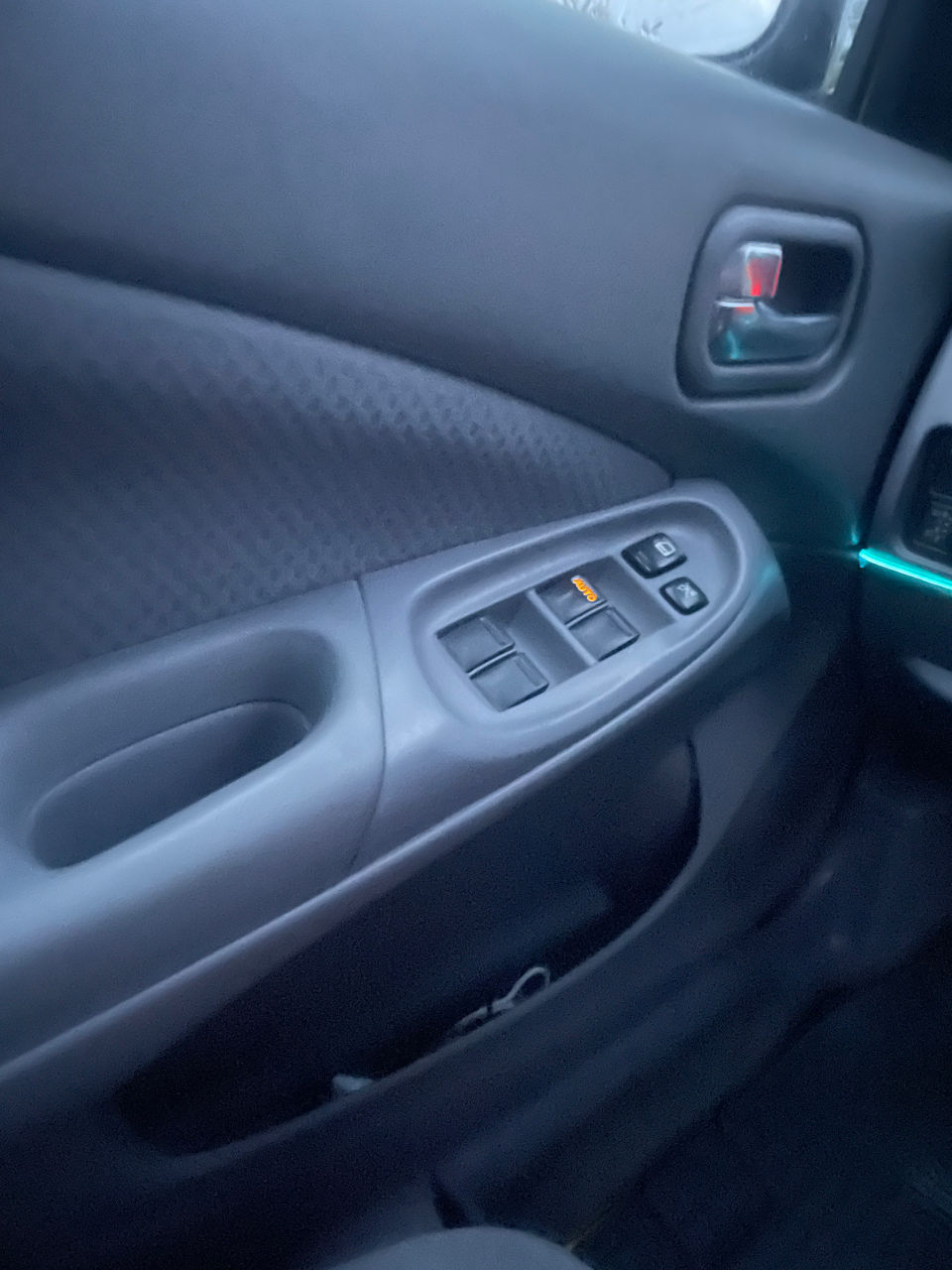 Nissan Almera foto 9