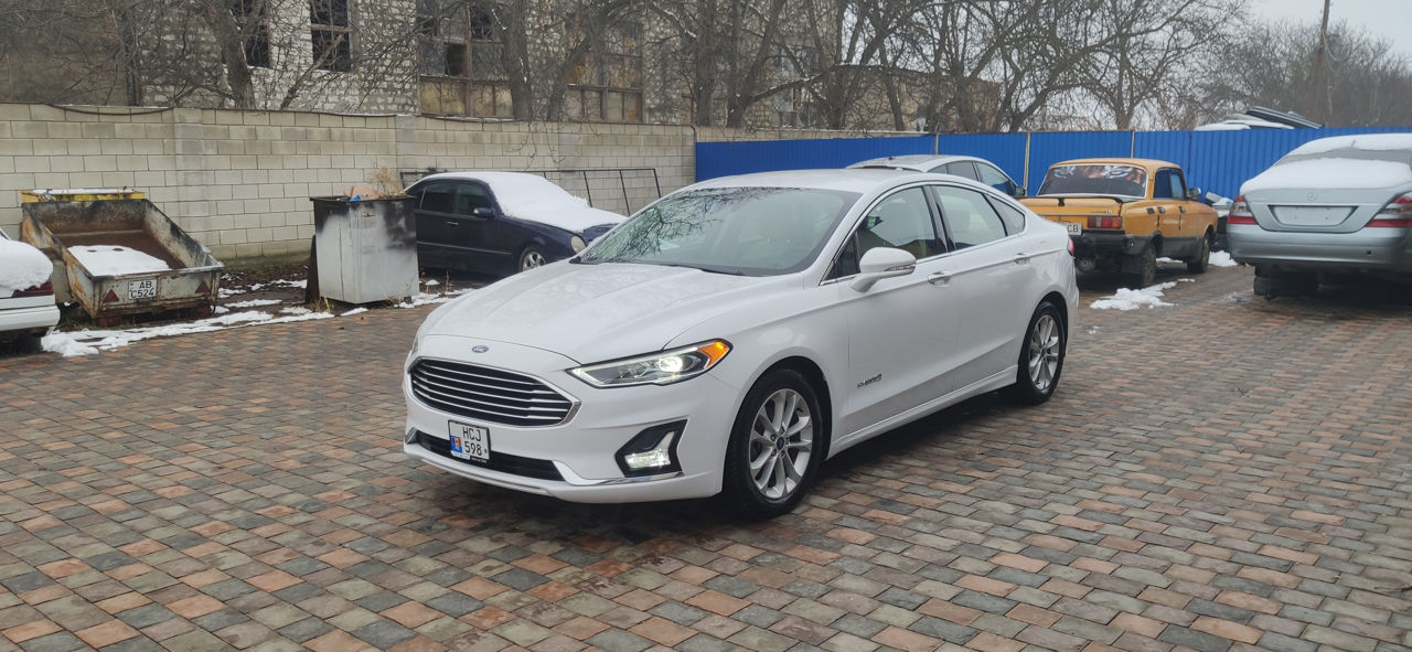 Ford Fusion foto 0