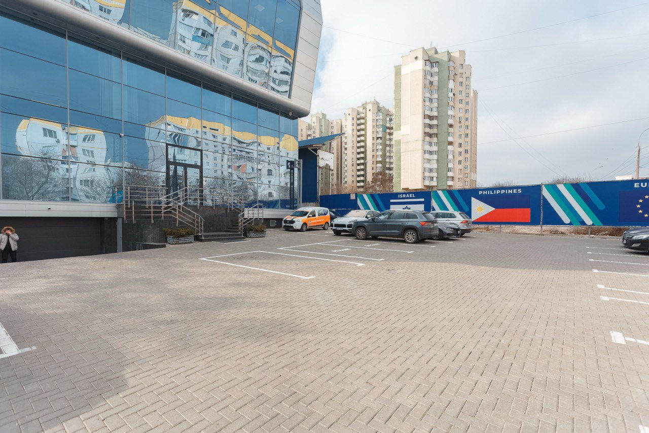 Oficiu de Închiriat – 255 mp – Continental Business Center foto 8