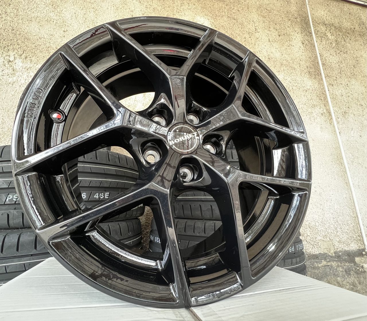 5x114.3 R17 Borbet Y для Toyota, Dacia, Renault, Nissan foto 2