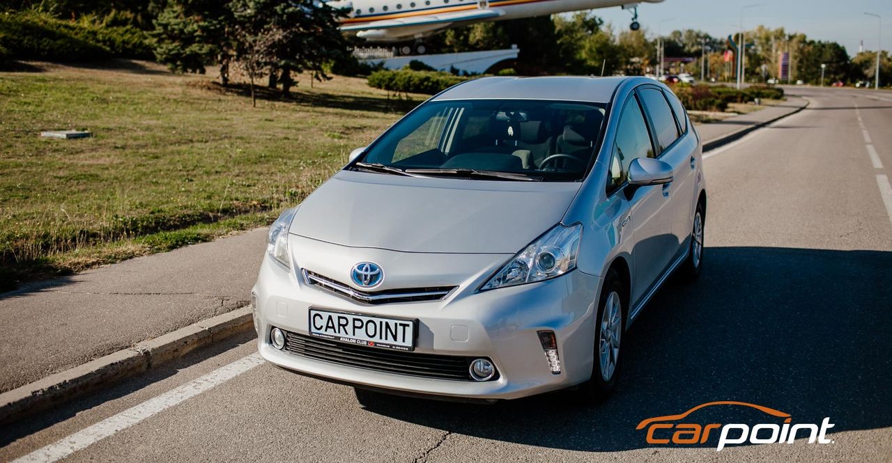 Chirie Toyota Prius Plus (7 locuri) cutie automată foto 5