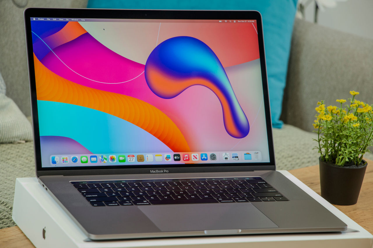 Macbook Pro 15 2019/ Core I9 9880H/ 16Gb Ram/ Radeon Pro 560X/ 500Gb SSD/ 15.4" Retina!! foto 3