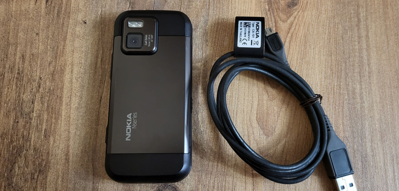 se vinde Nokia N97 mini in stare ca noua foto 0