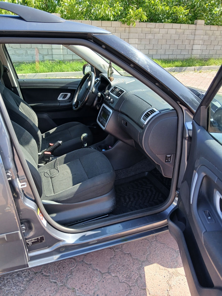 Skoda Fabia фото 6