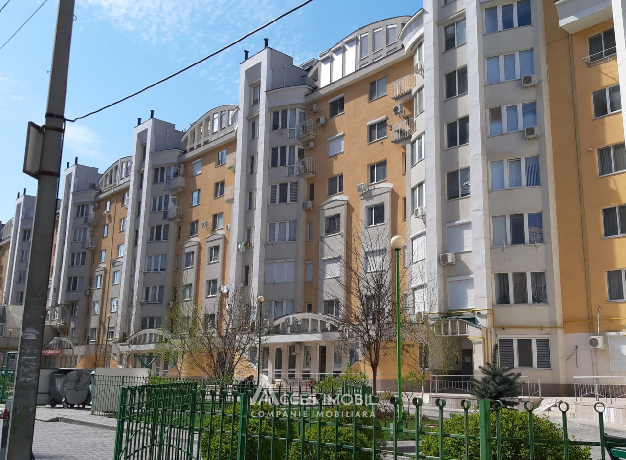 Apartament cu 3 camere, 85 m², Centru, Chișinău foto 0