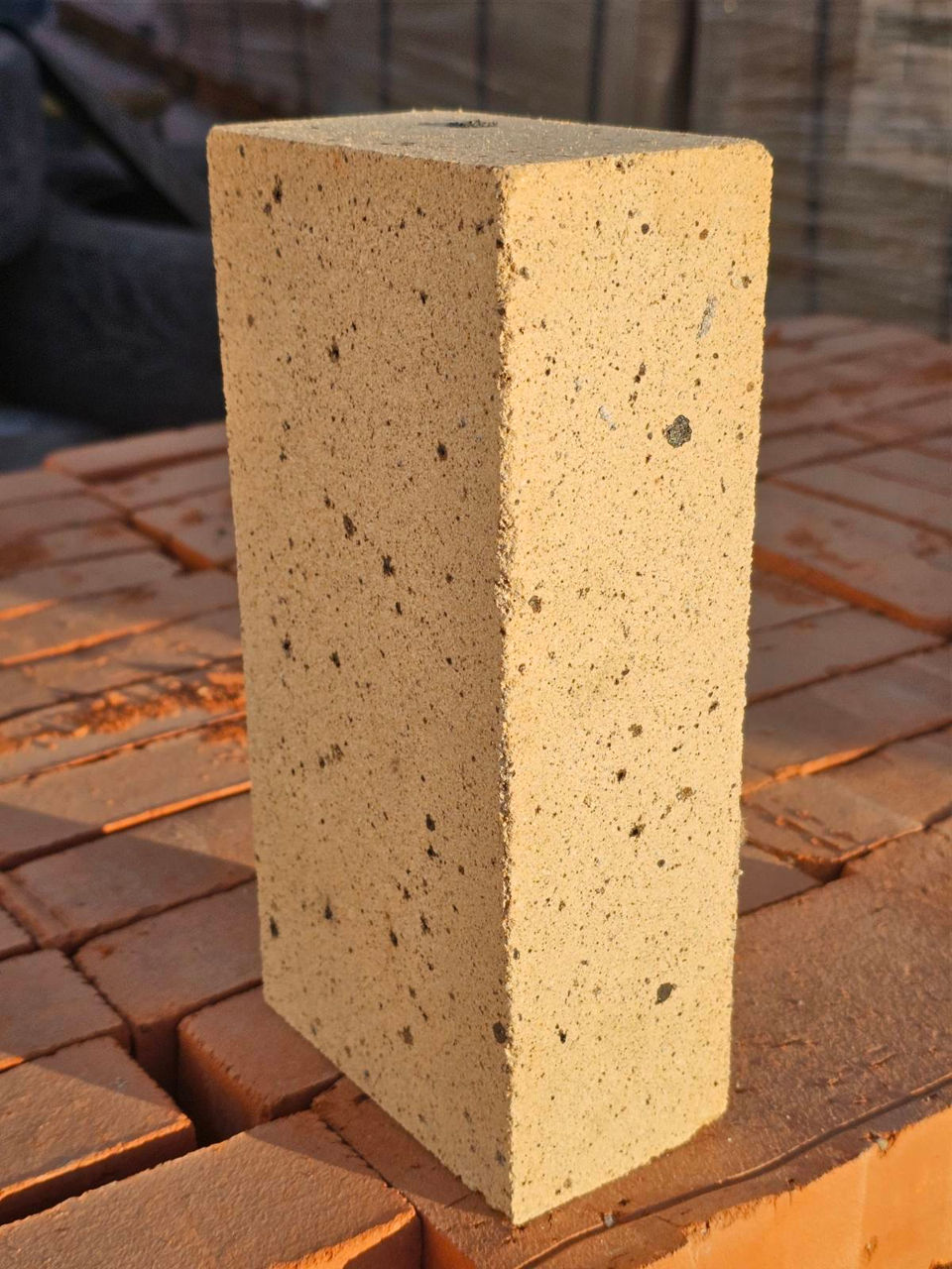 Blocuri din beton celular autoclavizat (BCA) si caramida + transport foto 8