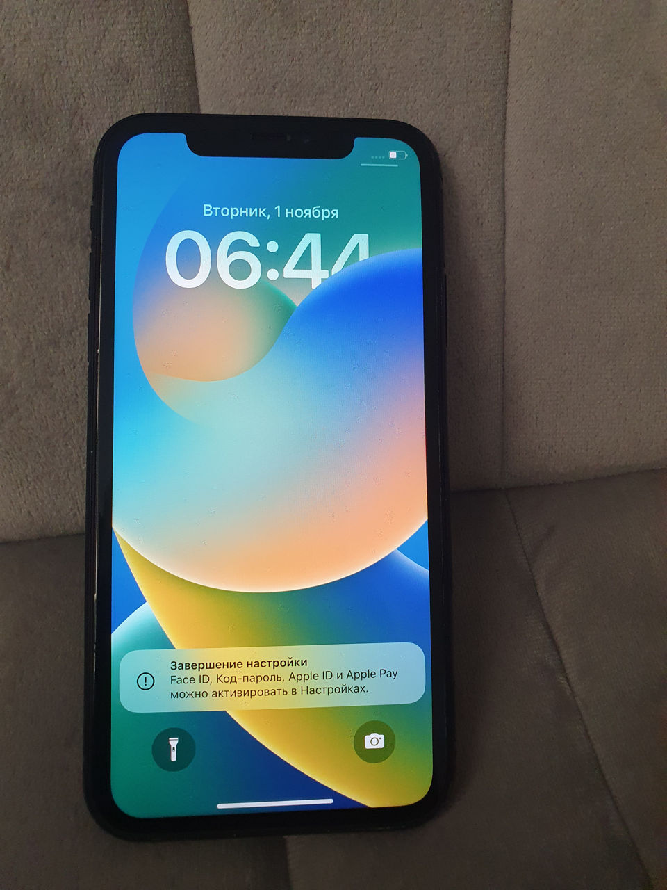 Iphone XR black 128 gb la 250 euro