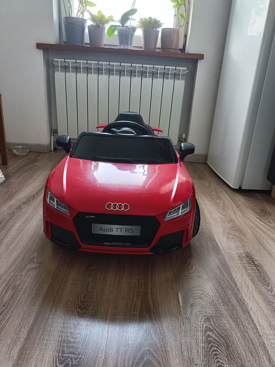 Masinuta electrica Audi TT pentru copii foto 7