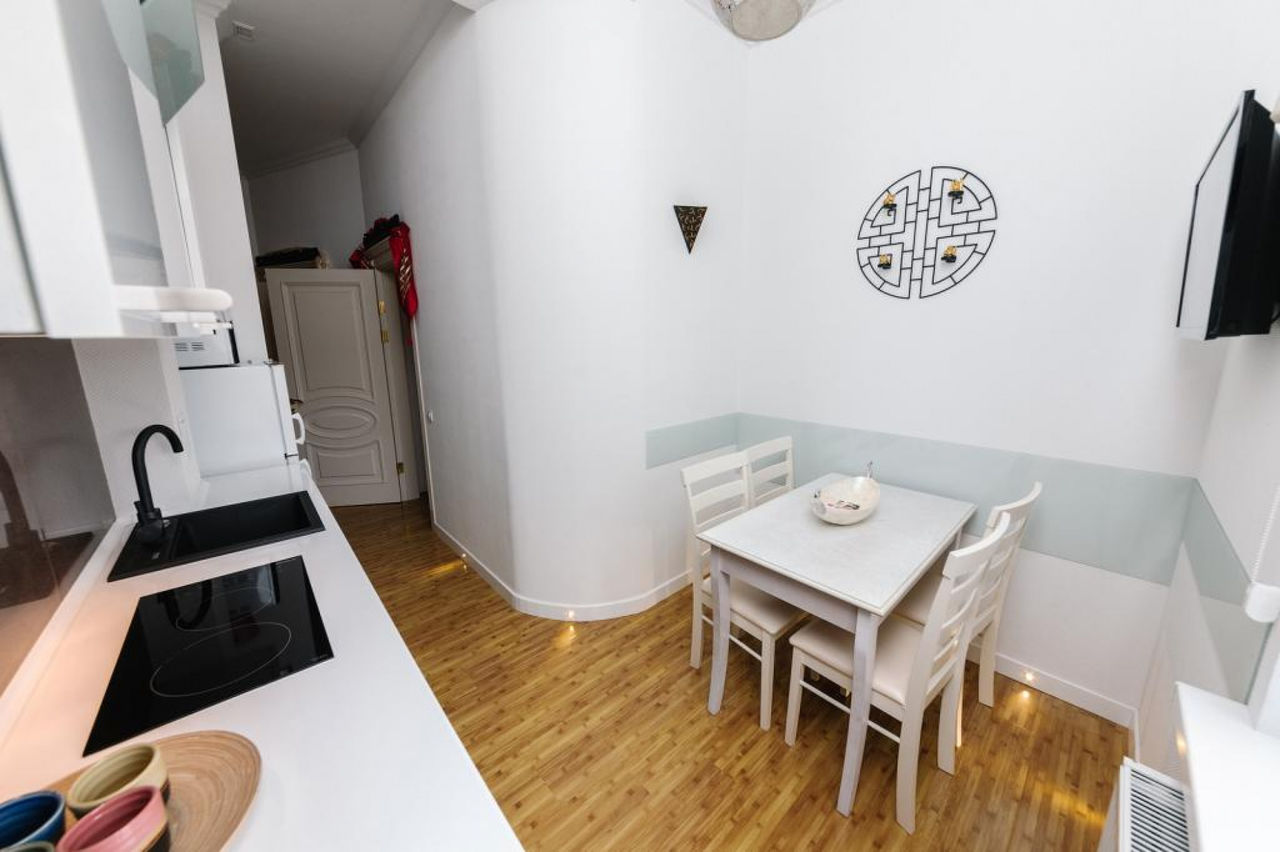 Apartament cu 2 camere,  Centru,  Chișinău mun. foto 5