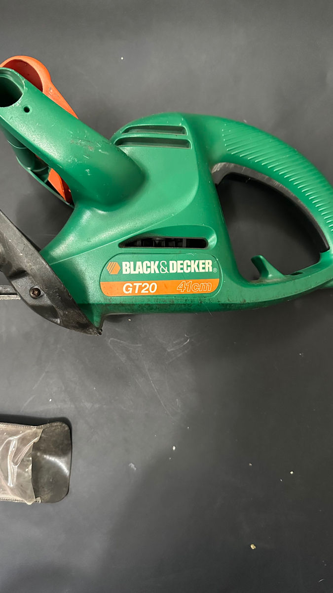 Кусторез Black&Decker GT20 foto 1