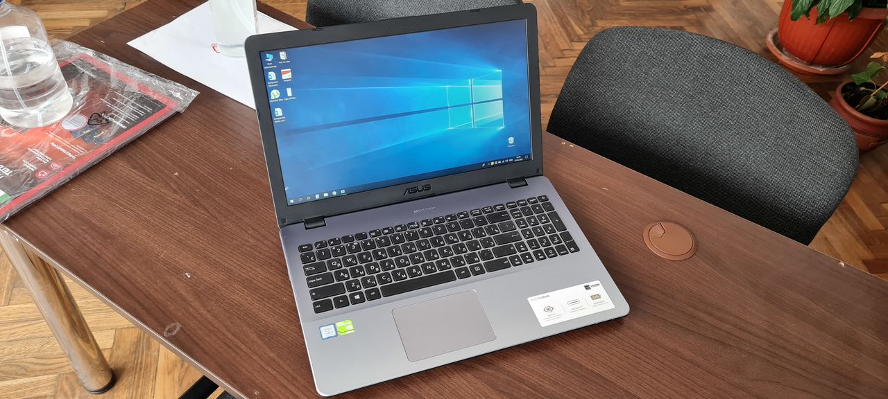 Asus X542U