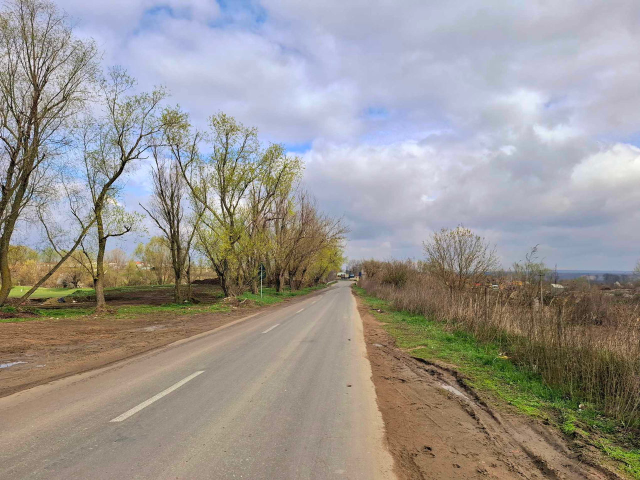 vindem-2-3-hectare-depozit-1497-m2-zona-industriala-truseni-dumbrava