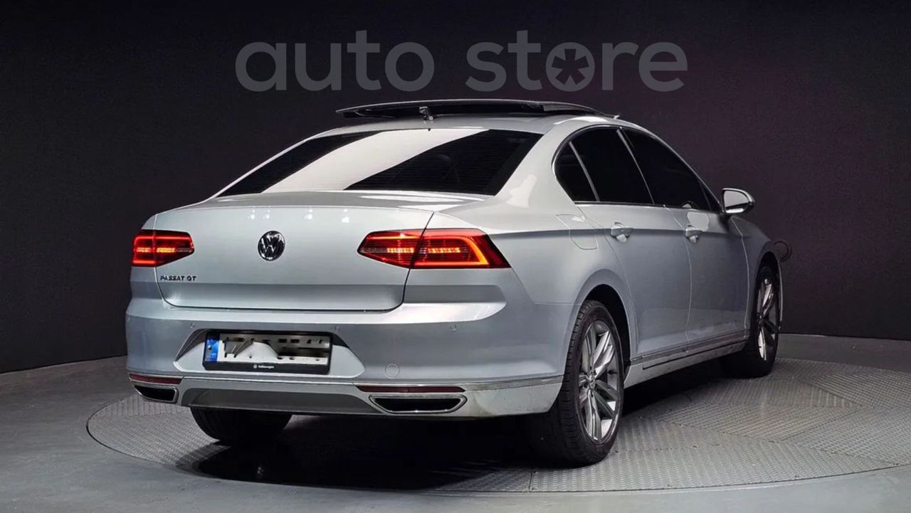 Volkswagen Passat foto 1