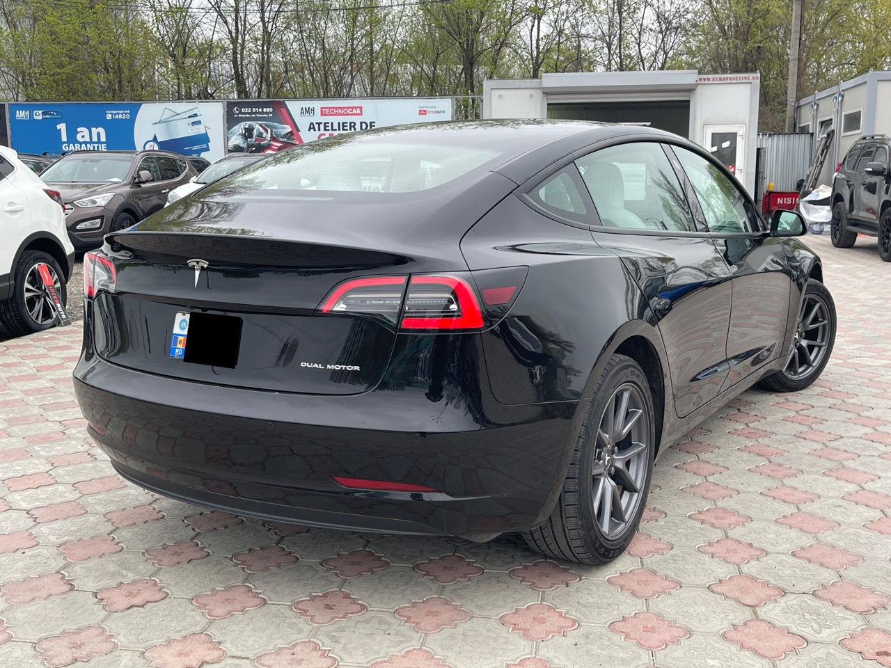 Tesla Model 3 foto 3