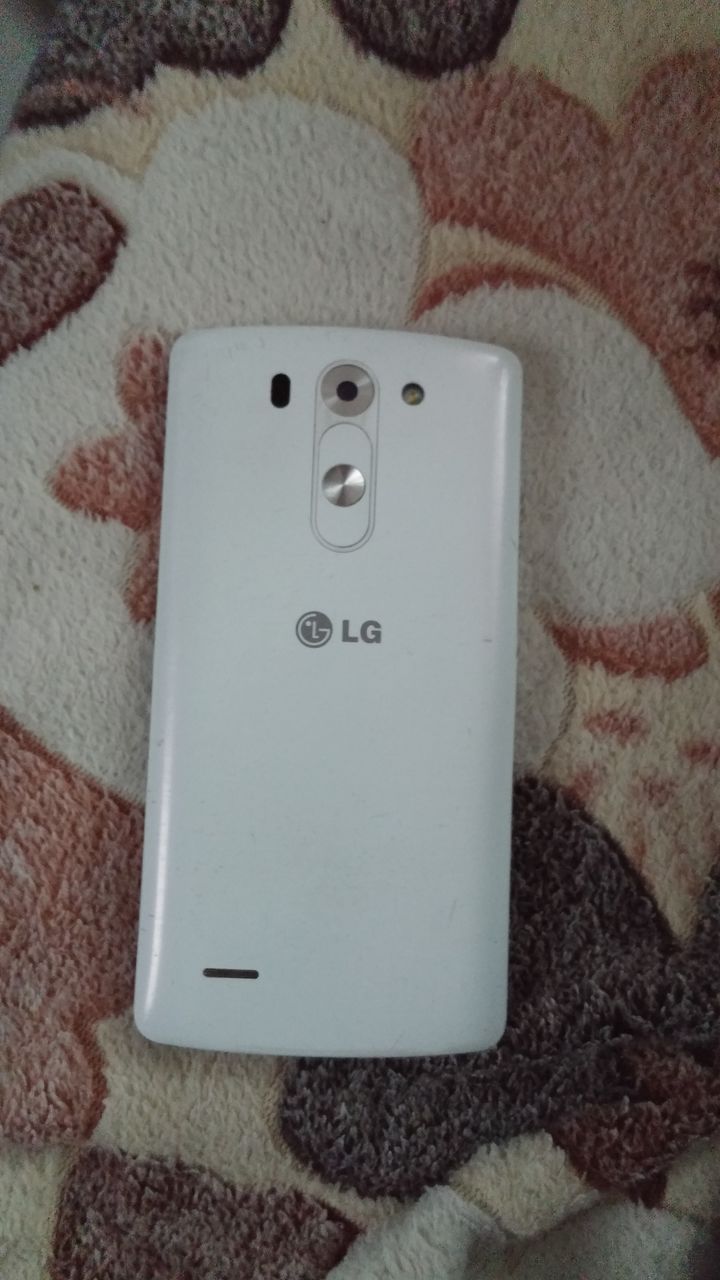 Lg g3 s . На запчасти. Потек экран стекло целое