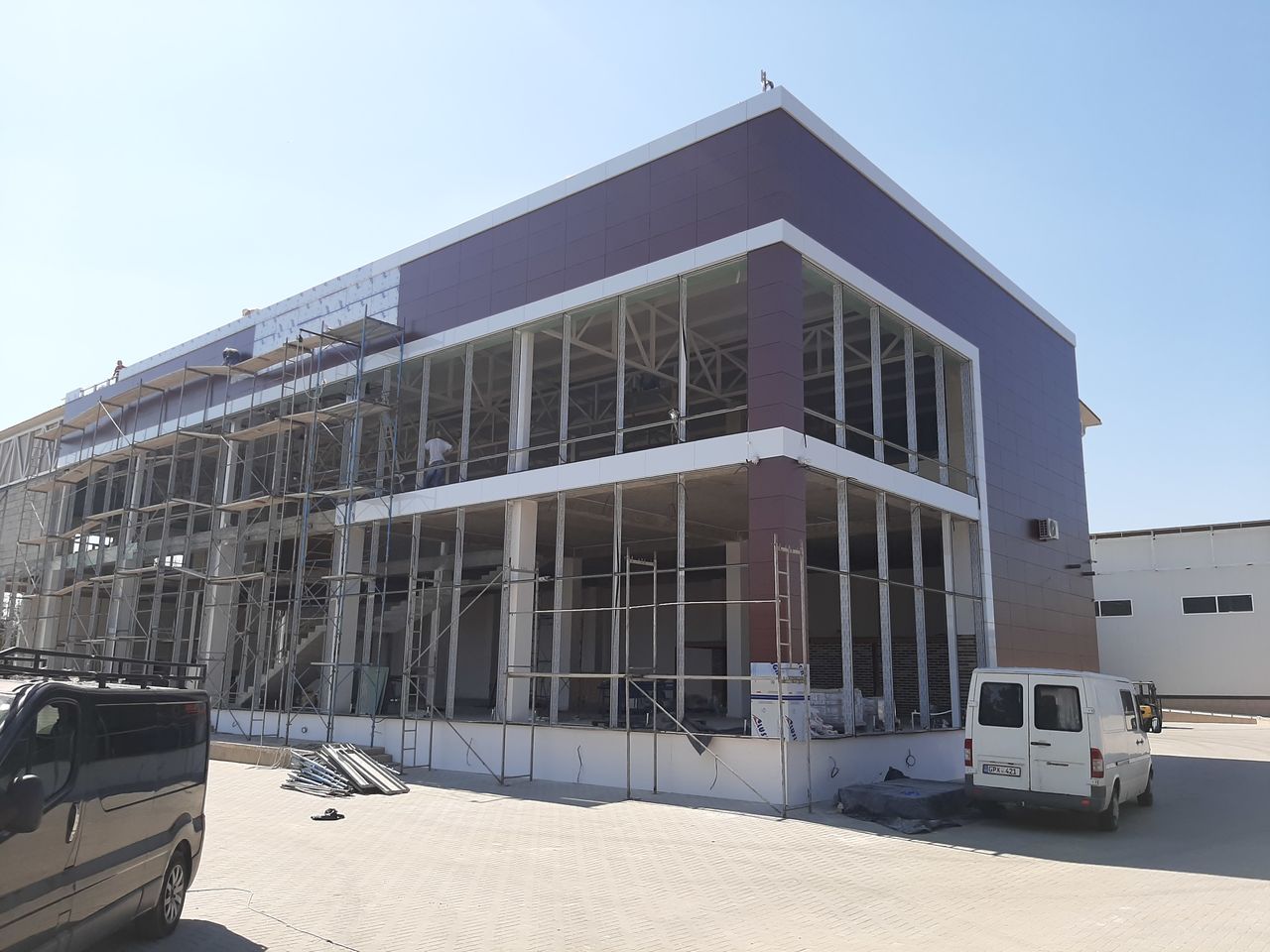 Фасадное остекление,fasade sticla , вентилируемые фасады profnostil Sarai ,Etalbond. фото 0