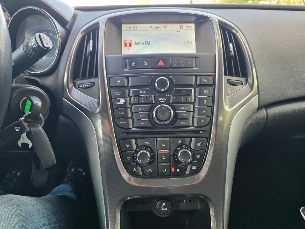 Opel Astra foto 14