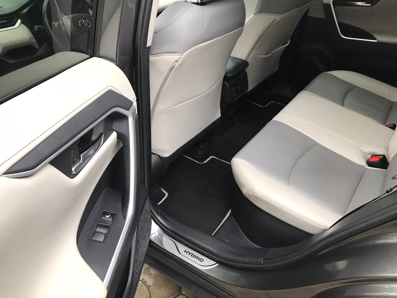 Toyota Rav 4 foto 6