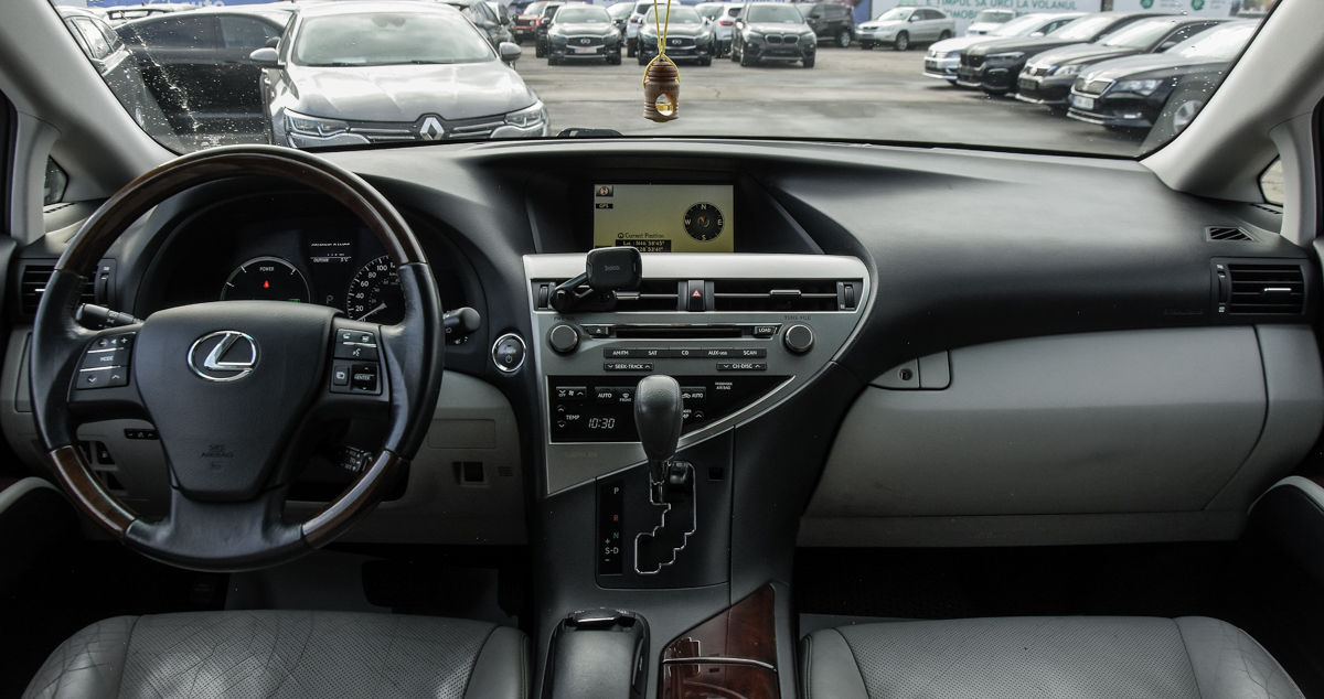 Lexus RX Series фото 5