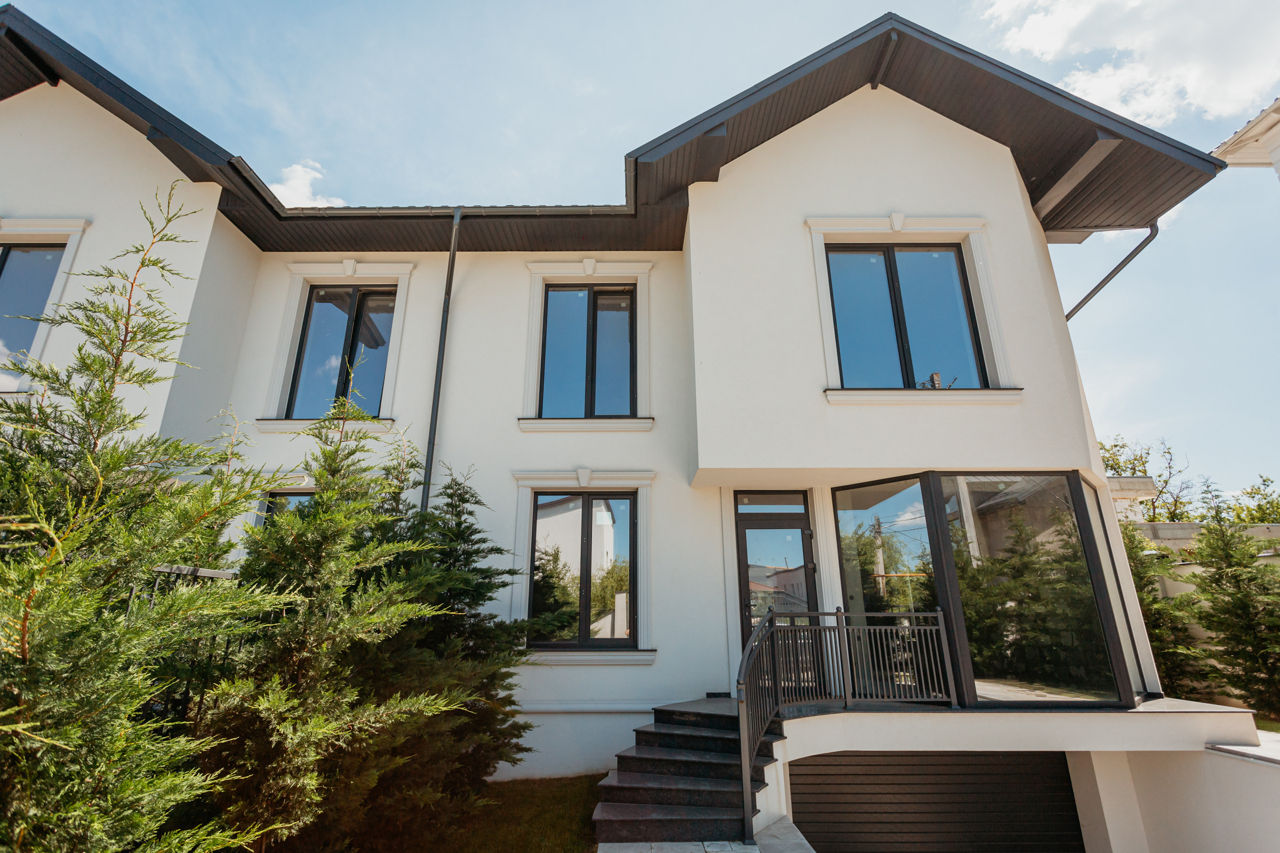 Casă 290 m² pe teren 4 ari