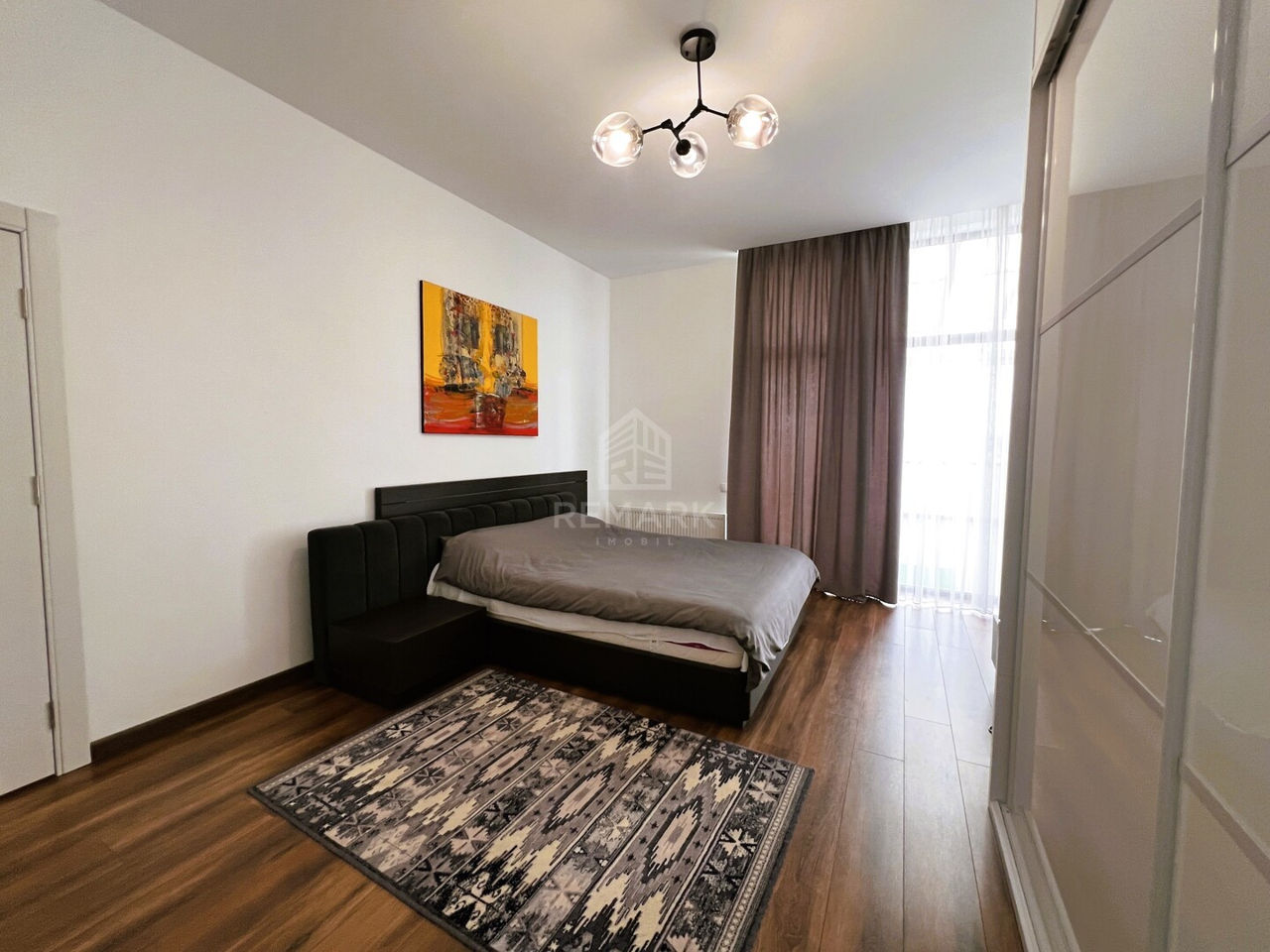 Apartament cu 3 camere, 180 m², Centru, Chișinău foto 2