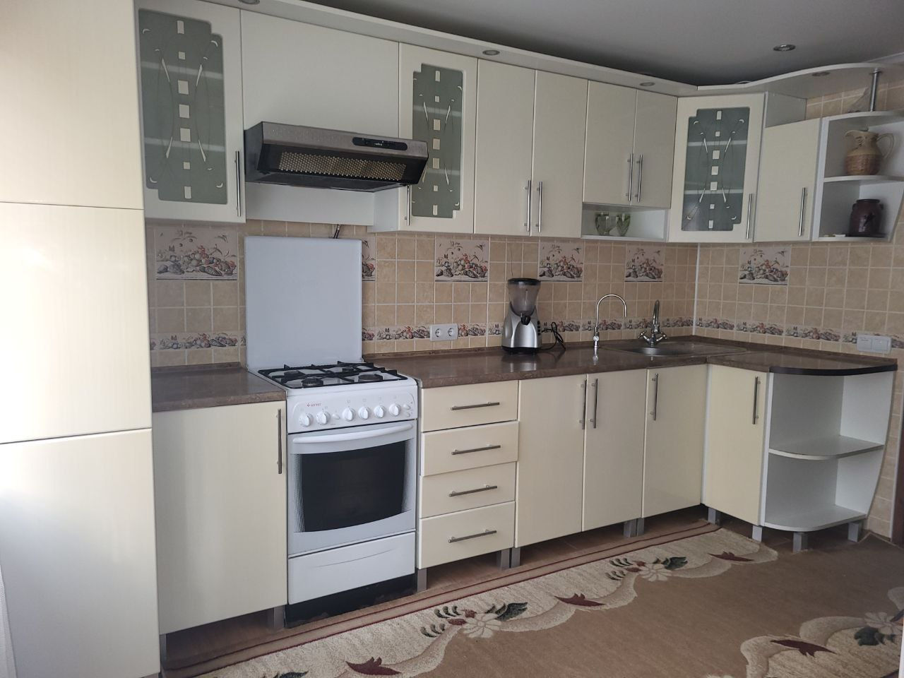 Apartament cu 4 camere,  Centru,  Rezina,  Rezina foto 3