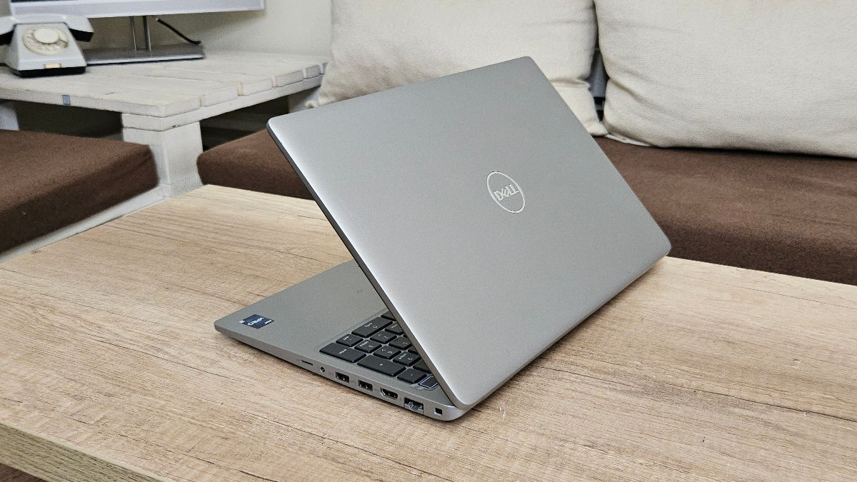 Nou! DELL Latitude 5540 (FHD ips, i7-1365U, Ram 32Gb, NVMe 1Tb) Garantie foto 5