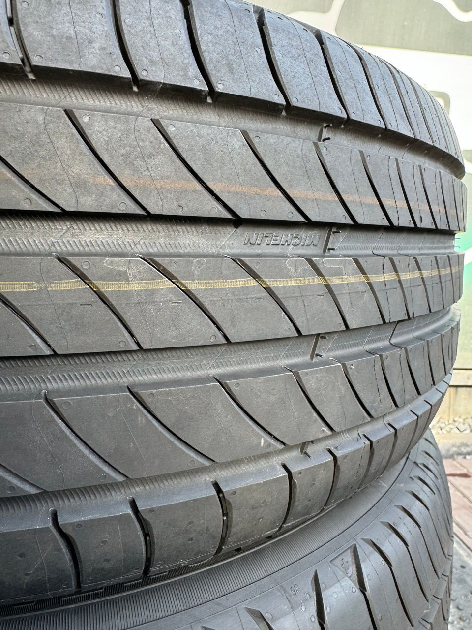 225/45 R17 Michelin Noi 2024 foto 1