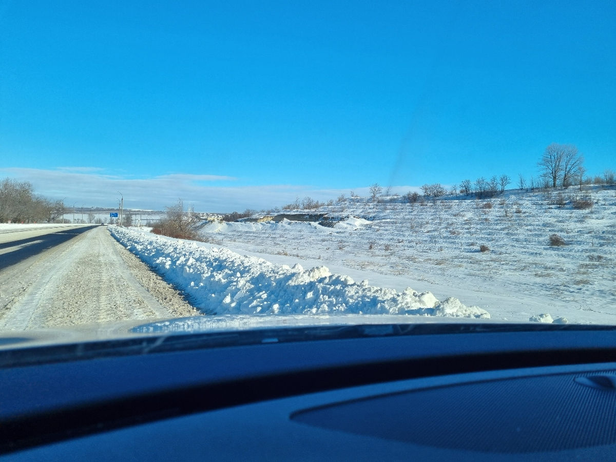 Vind teren cu suprafața de 1 H cu întrare separata spre traseul M3 foto 2