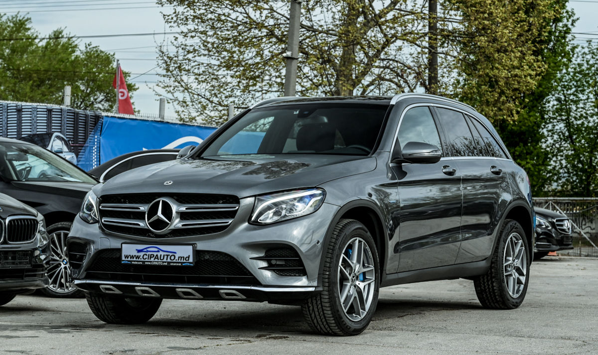 Mercedes GLC foto 1