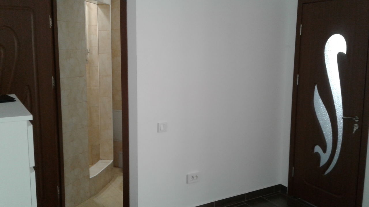 Apartament cu 1 cameră, 35 m², Centru, Ocnița foto 1