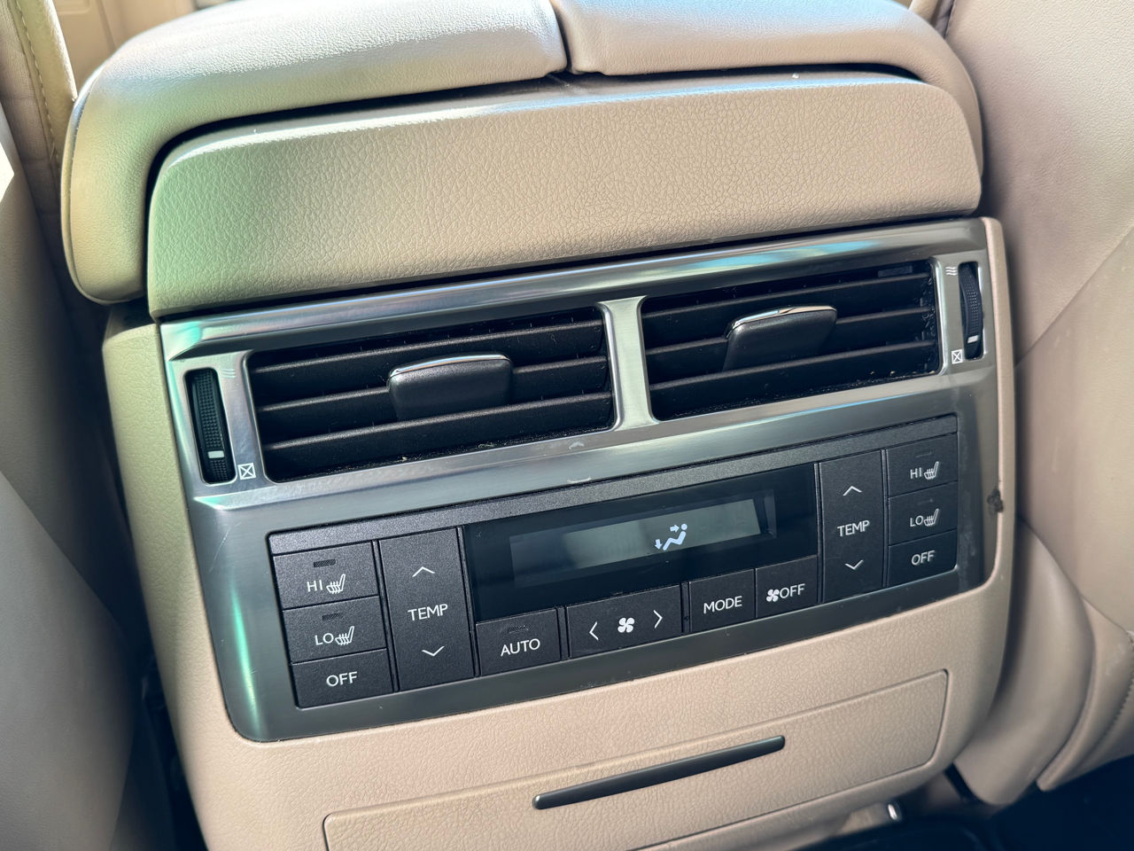 Lexus LX Series foto 16