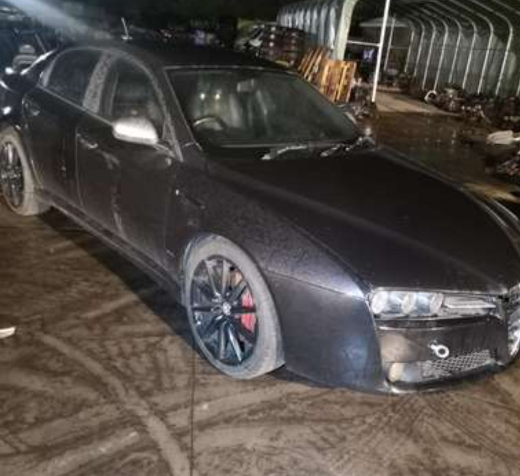 Dezmembrez Alfa Romeo am tot foto 6