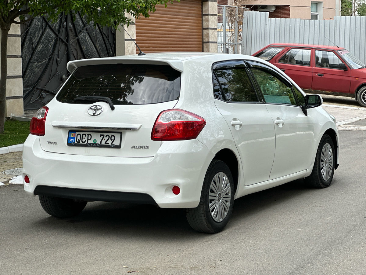 Toyota Auris foto 5