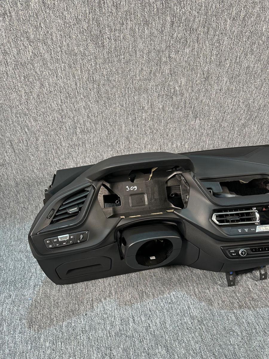 Plansa bord BMW F40 F44  foto 2