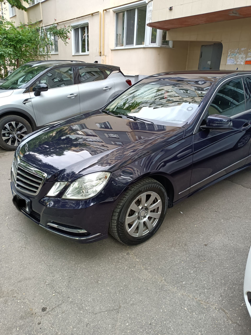 Mercedes E-Class foto 0