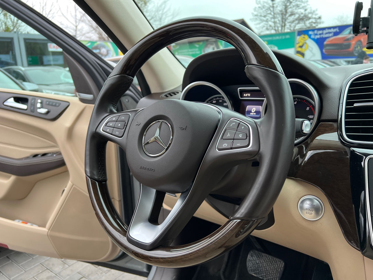 Mercedes GLE foto 13