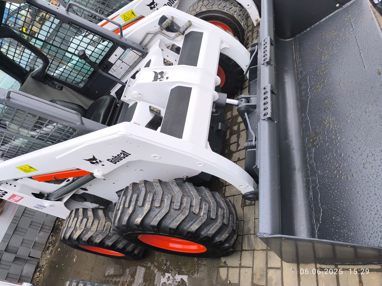 Мини погрузчик Bobcat 863 Turbo фото 7