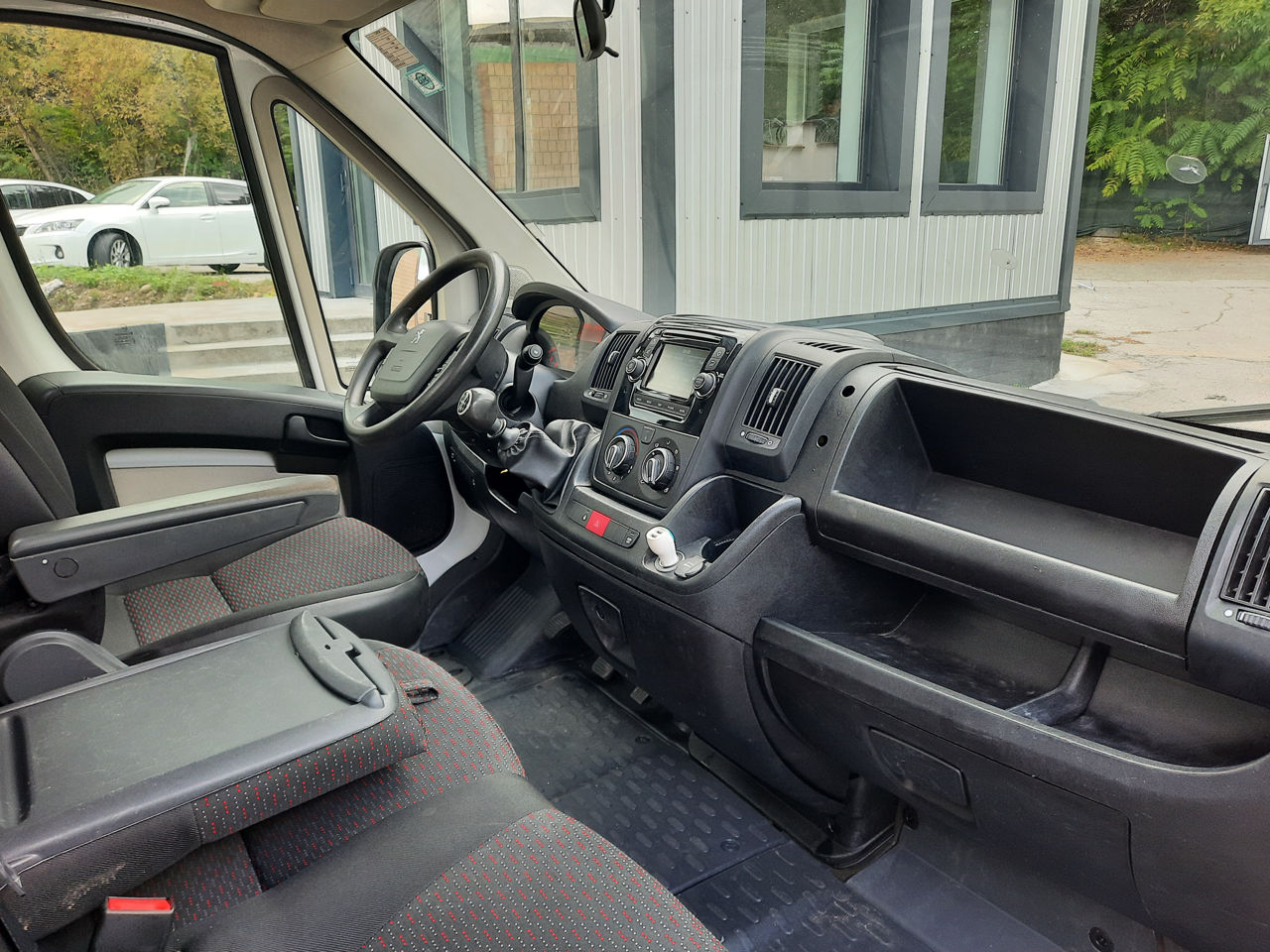 Peugeot Boxer foto 10