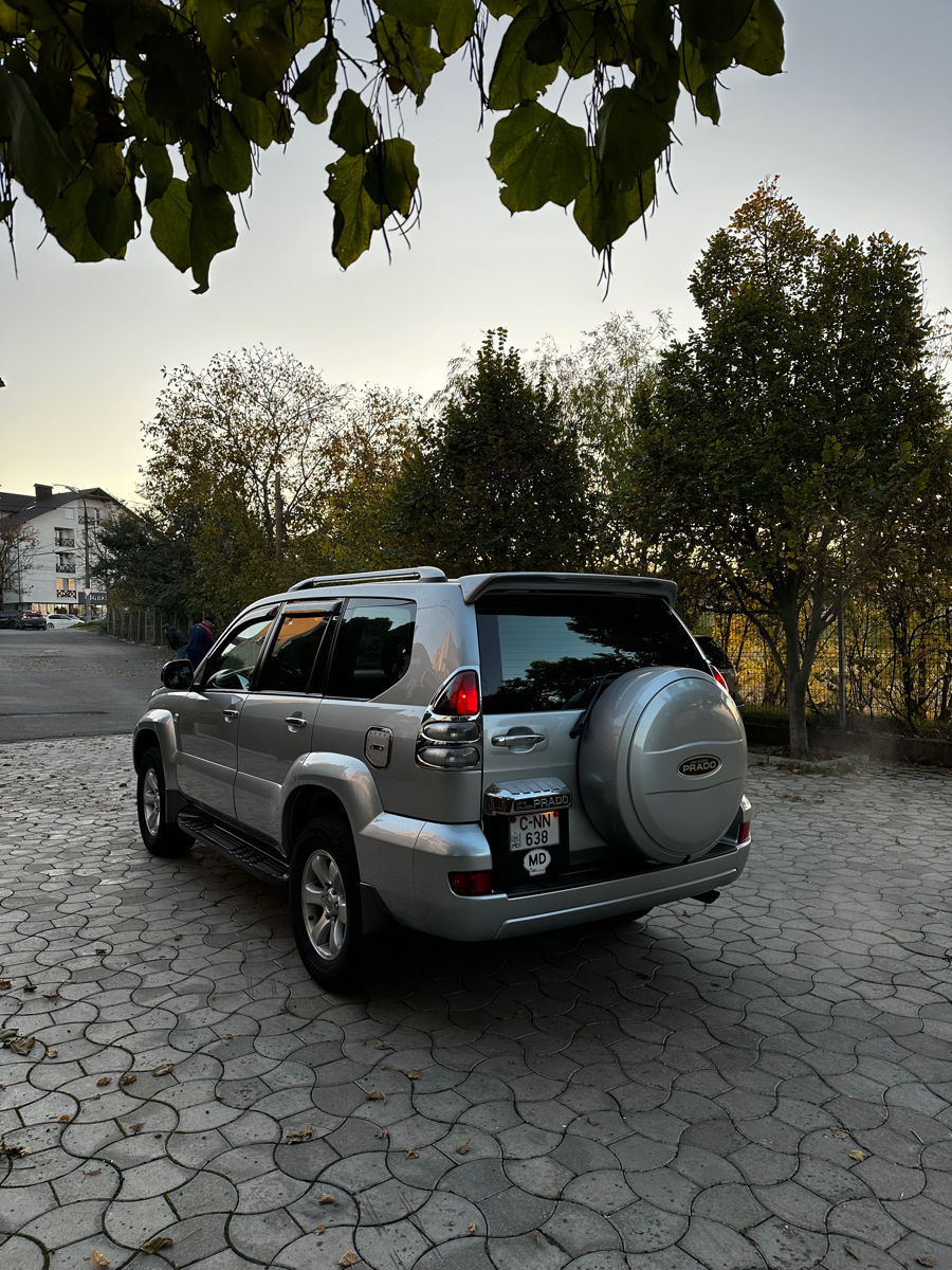 Toyota Land Cruiser Prado foto 5