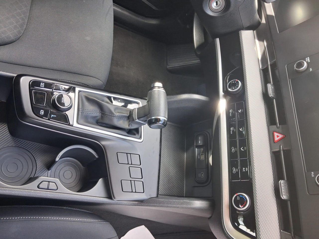 KIA Sportage фото 1
