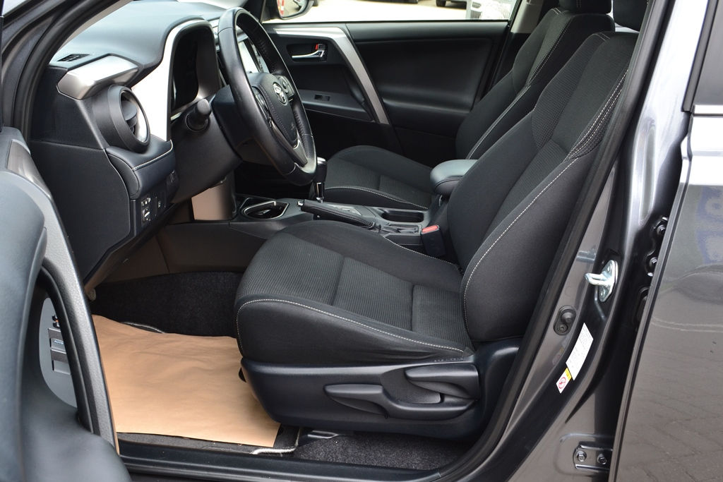Toyota Rav 4 foto 9