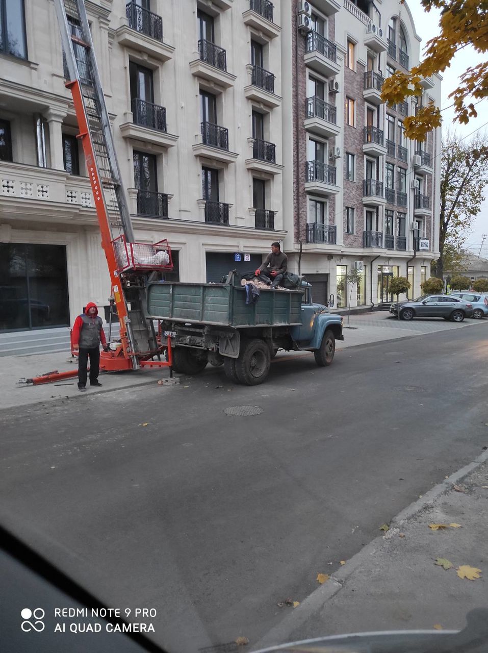 Lift mobil, auto lift de ridicare a materialelor de constructii фото 2