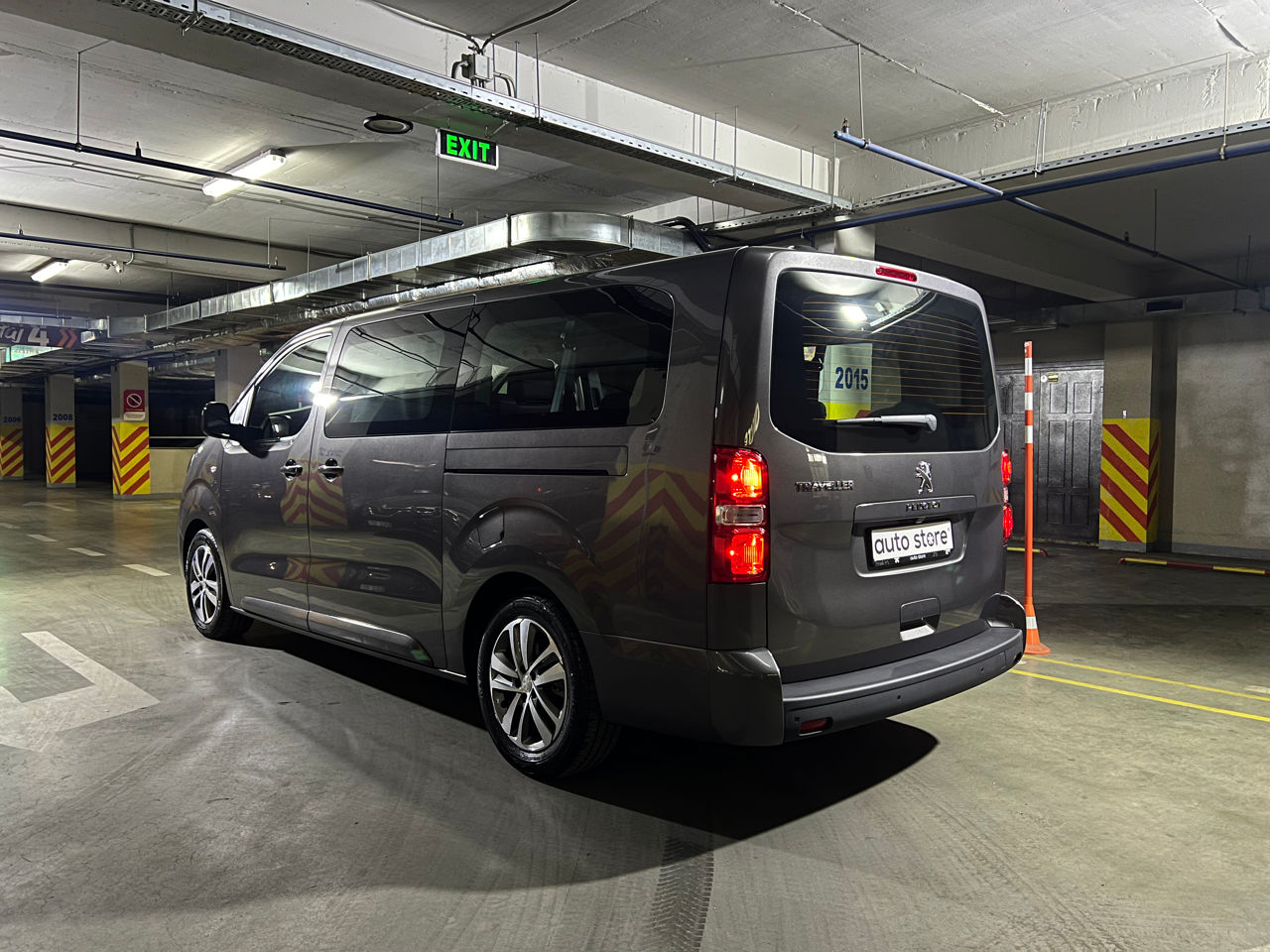 Peugeot Traveller foto 4