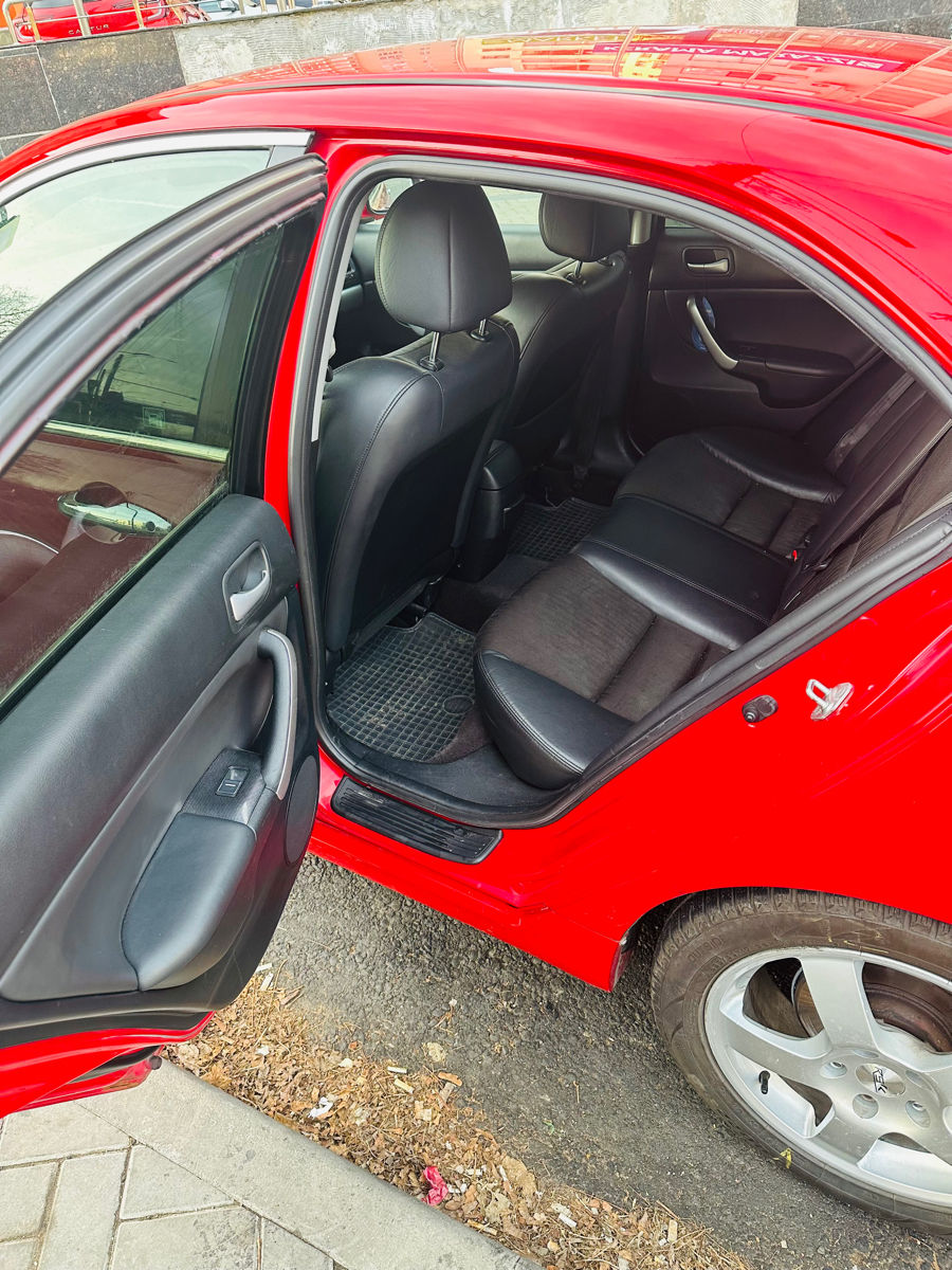 Honda Accord фото 2