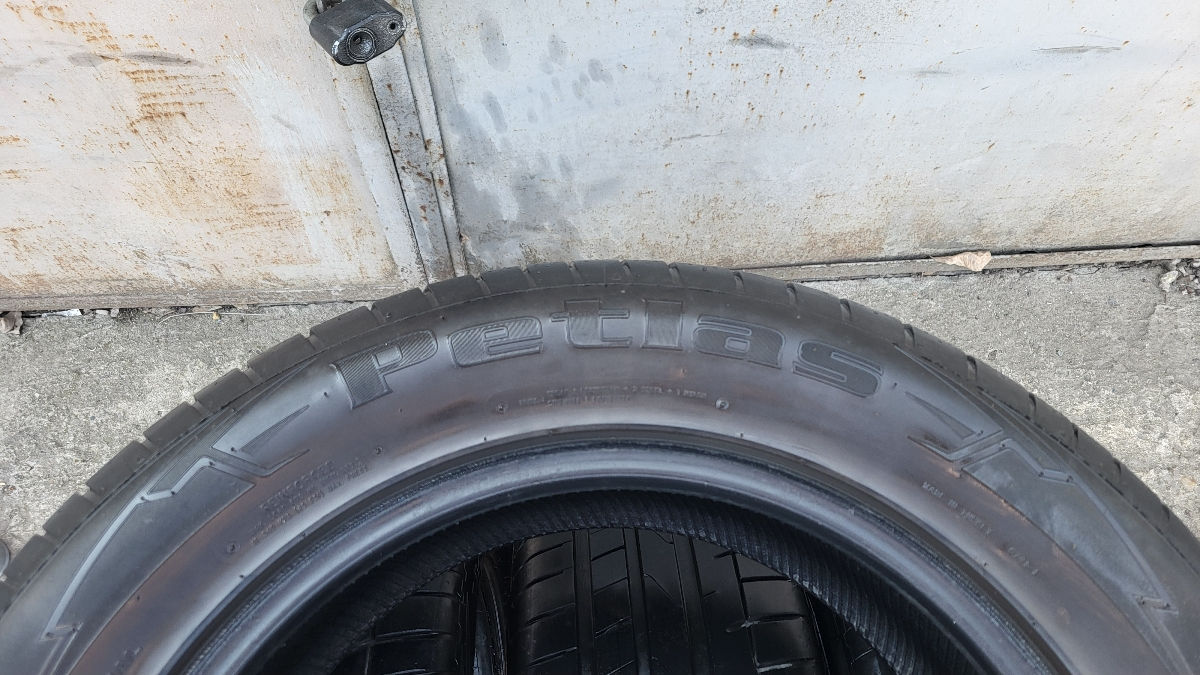 Шины 235/55 R17 2022год  фото 4