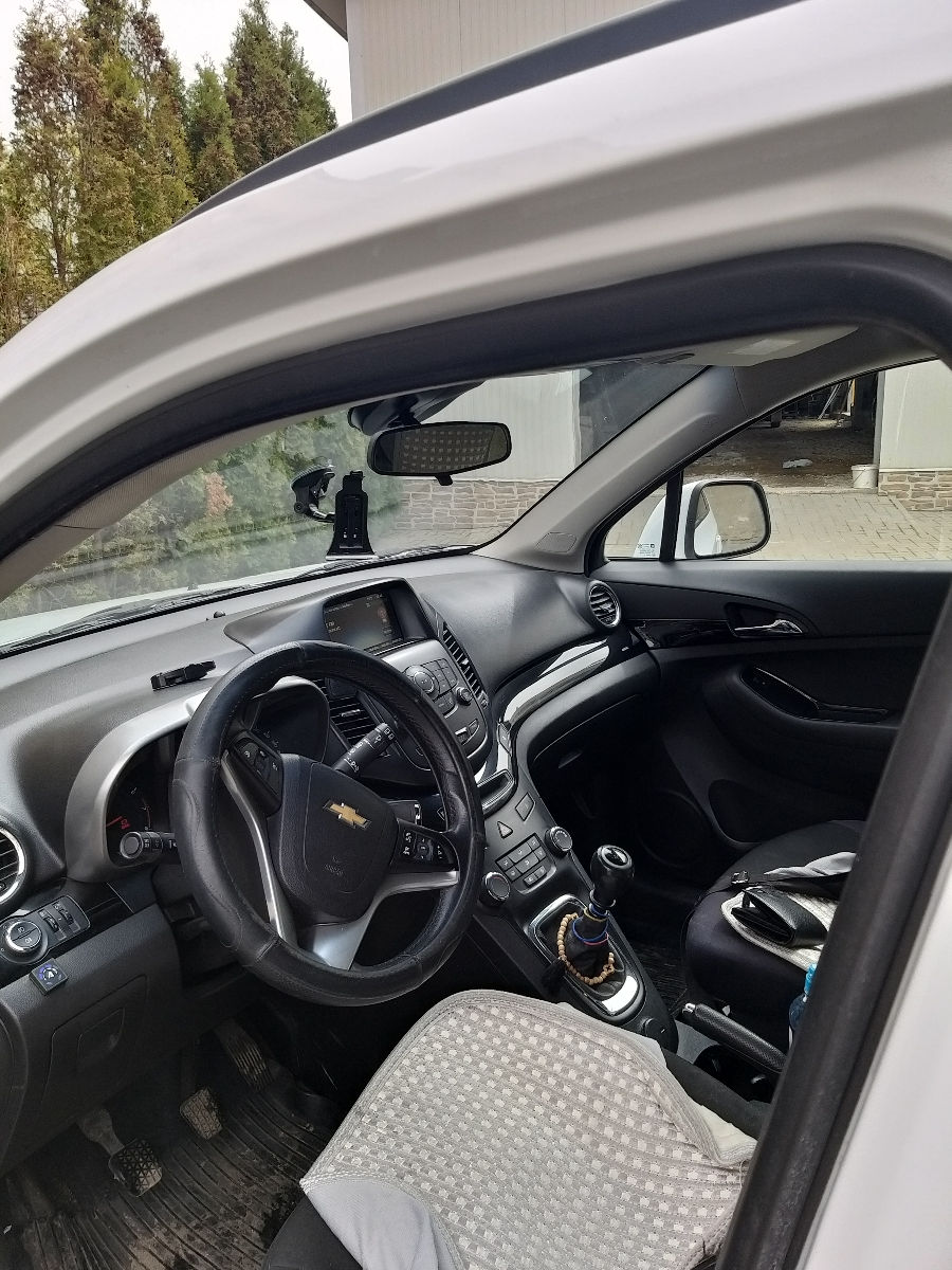 Chevrolet Orlando фото 8