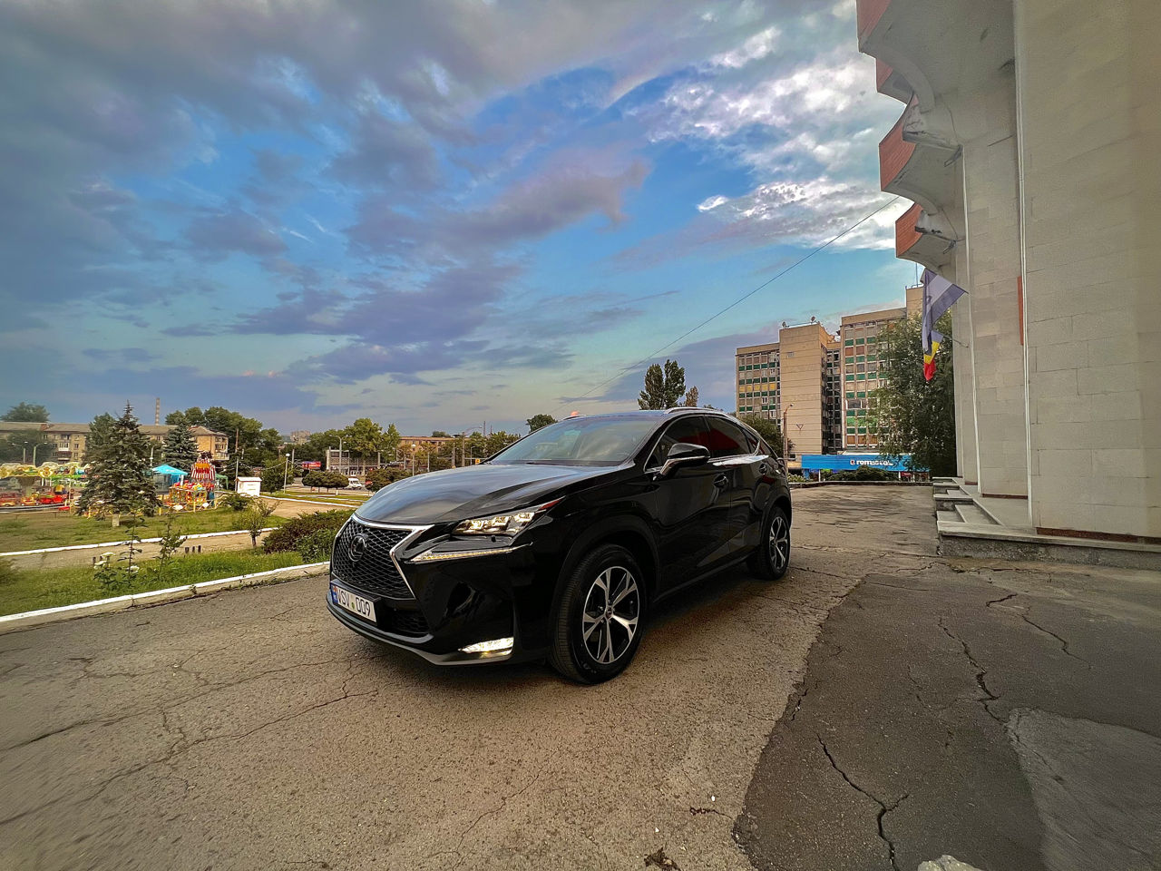 Lexus NX Series фото 1